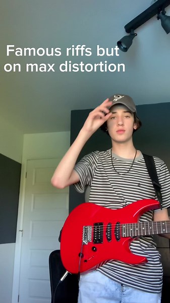 Ass guitarist on TikTok