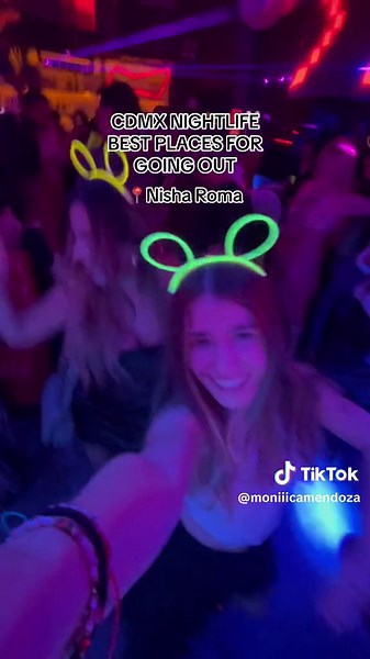 Are you visiting CDMX and looking for a fun club that plays reggaeton?! Check out Nisha, located in the Roma Norte neighbohood. The music selection is great, its a mix of reggaeton and pop. Such a fun vibe! #cdmxnightlife #cdmxclub #monicatravels #cdmxlife #cdmxbars #mexicocitynightlife #nisharoma #clubsinmexico