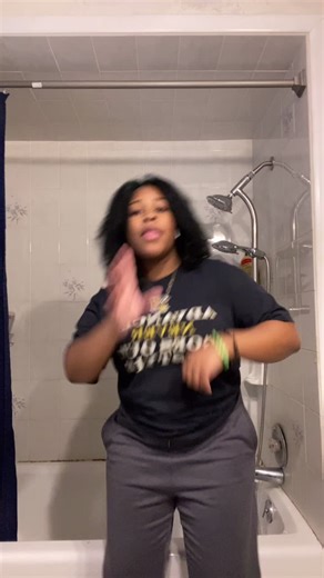 Reviving the Dance Challenge #23 with Miley Cyrus Bulls Jersey