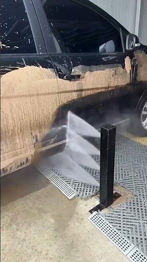 Washing process of the car with fully automatic machines