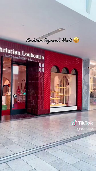 Exploring the Beauty of Fashion Square Mall in Scottsdale