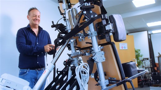 LINAK Antriebstechnik im Einsatz: Der Lasse Liegebär von Rehatec