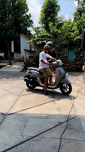 Owner kmb dan Mr operator | Ayu Qoiru Nisya