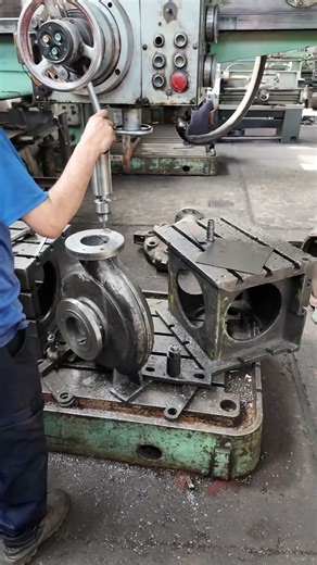 Pump casing drilling operation on the radial drill 👍 #machining #drilling