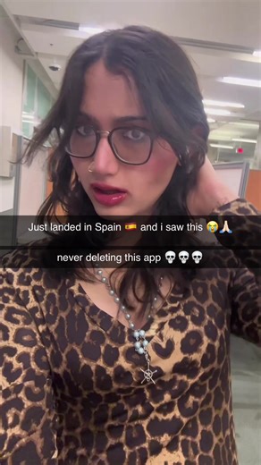 watch till the end 😭🙏🏻 – just landed in spain 🇪🇸 – first 10 minutes outside – already shocked save this before your trip ✈️ follow for more travel chaos femboy kit in bio 💅 @nomadtable travel app spain travel shock just landed in spain travel app europe travel solo travel spain viral travel unexpected travel moments spain city life first impressions travel chaos #spain #travelshock #solotravel #europe #travelapp