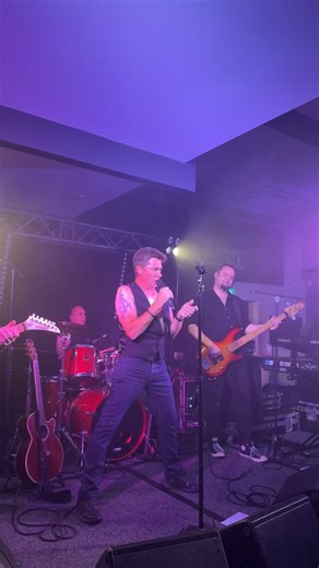 The Queens Hotel Gladstone on Reels