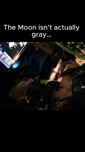 🌕 What color is the Moon… really? 👀