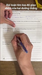 Tìm toạ độ giao điểm của hai đường thẳng