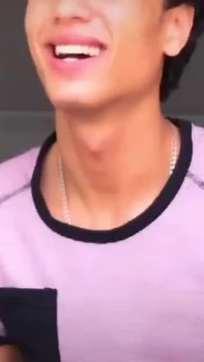 Hand Gestures Tutorial: Expressive Non-Verbal Communication