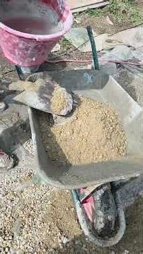 🛠️ Come fare il calcestruzzo a mano nella carriola!