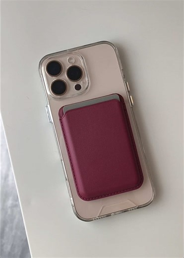 Magnetic Wallet with Phone Stand Functionality