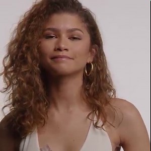 626K views · 332 reactions | IT’S OFFICIAL @Zendaya is our new hydration queen prepare to be refreshed. | smartwater | Facebook