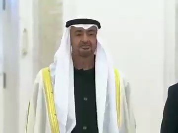 🔴 كبار مصدرين السلع عالمياً ( شاهد أين وصلت دولة الإمارات) !! 🇦🇪1.🇨🇳 الصين 3.5 تريليون دولار2.🇪🇺 الاتحاد الأوروبي 2.7 تريليون دولار3.🇺🇸 أمريكا 2.1 تريليون دولار4.🇯🇵 اليابان 707 مليار دولار5.🇰🇷 كوريا الجنوبية 684 مليار دولار6.🇭🇰 هونغ كونغ 646 مليار دولار7.🇲🇽 المكسيك 617 مليار دولار8.🇦🇪 الإمارات 604 مليار دولار 9.🇨🇦 كندا 569 مليار دولار10.🇬🇧 بريطانيا 513 مليار دولار