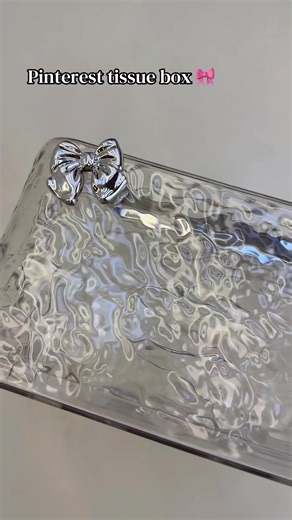 Add a touch of elegance to every corner with this acrylic tissue box! #AcrylicDecor #TissueBox #HomeStyling #ModernHome #MinimalVibes