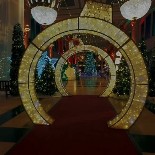 FINAL WEEK! Don’t miss your last chance to experience the magic of the holidays at Holiday Reflections at Union Station. Voted Kansas City’s Best Christmas Attraction! Presented by CPKC, this spectacular indoor holiday experience fills Union Station's massive Grand Plaza and features the return of fan-favorite decorations and displays, plus breathtaking NEW additions that will transport your entire family into pure holiday enchantment! Holiday Reflections is open daily through Sunday, Jan 4. Mon