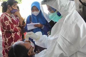 Harga Tes PCR Turun, Ahli Laboratorium Keluhkan Stok Lama Belum Habis - Nasional Katadata.co.id