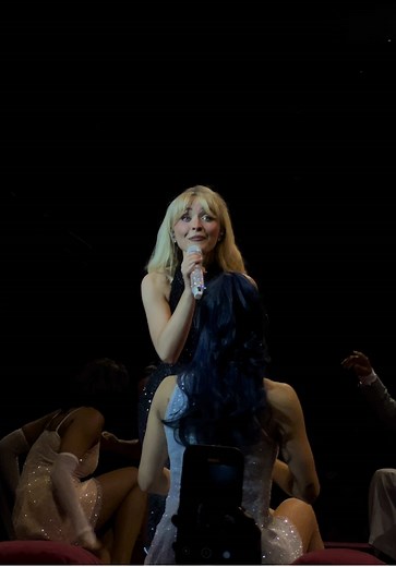 Sabrina Carpenter's 'Nobodys Son' Live in Pittsburgh