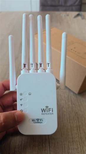 Endlich kein langsam abreißendes WLAN mehr in jeder Ecke deiner Wohnung! Dieser einfache WLAN Verstärker funktioniert mit 2.4G & 5G, ist ohne Technikkenntnisse einrichtbar und aktuell zum Tiefpreis verfügbar. ✅ Kostenlose Rücksendung ✅ Versand aus #Dealsfurdich #aivoice #ai #tiktokfinds #tiktokshop