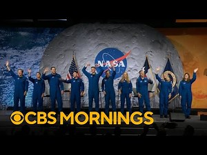 NASA introduces 10 new astronaut candidates