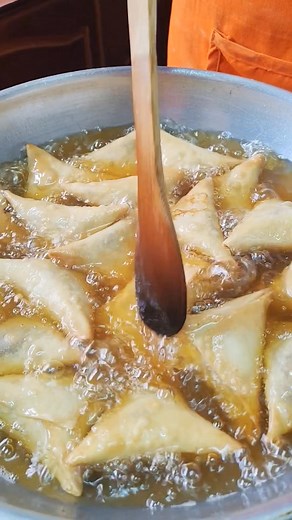 We are still handling your orders at Pam's Food Factory aka Spice Land #LetsCookWithPam #pamsfoodfactory #eatyourmoneychallenge | Pamellah Oduor