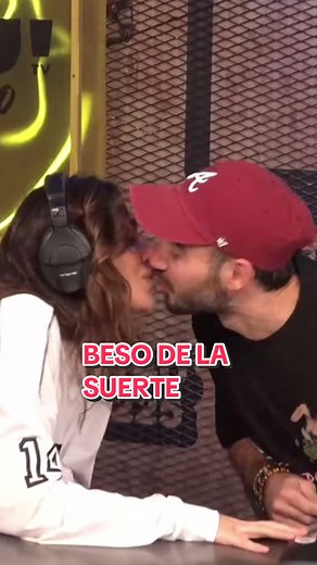 Beso de la Suerte: El Ritual Pre-Programa