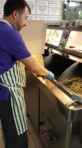 354K views · 1.7K reactions | CHIP INN 15" CHIP INN DELIGHT BOX Chicken wings Chicken strips Chicken nuggets Pop corn chicken Onion rings Garlic mushrooms Hash browns Chips and cheese Doner kebab meat Chicken kebab meat Served with salad and sauce | Chip Inn | Facebook