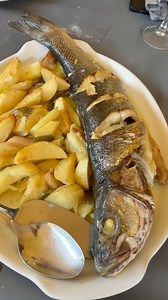 3.4K views · 22 reactions | Otro templo del buen #pescado y #marisco en #Galicia es el @barmanolopilu en #Teis #Vigo con un material espectacular  Y vinazo de @rojoaroa @crdo_ribeiro Gracias @gusggarciag por la excursión  . • • #fish #gastronomia #turismogalicia #VisitaGalicia #food #foodporn #galiciamola #galiciacalidade #spain #yummy #foodphotography #foodblogger #champagnelover #pesce #seafood #wine #winelover | GastroyPolitica | Facebook