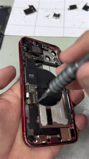 iPhone 13 Housing And Screen Replacement