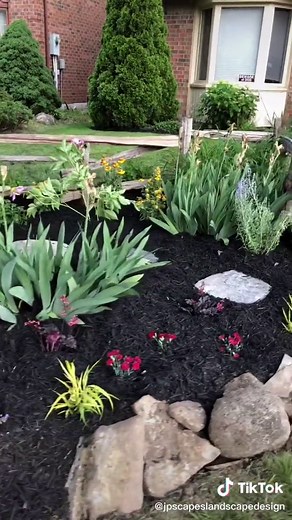 English Garden Design Ideas for Your Front Yard