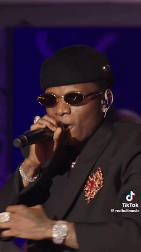 Le Goat Wizkid prend de l’âge. 🥹 Mon artiste préféré de tous les temps. ❤️ | Kader Condé