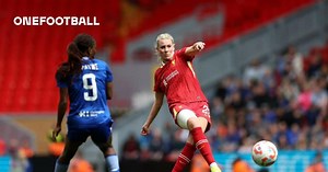 Liverpool defender Bonner signs new deal