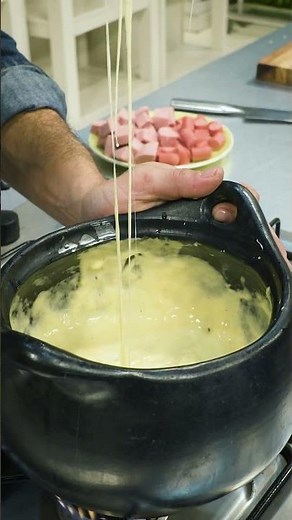 ¡FONDUE DE QUESO! Una receta bien casera, simple y rica ¿Te la vas a perder?