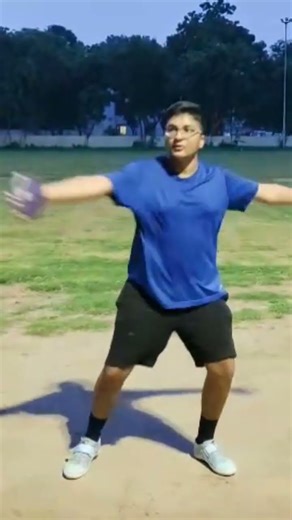 discus throw warm exercise