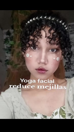 ¿Qué es el yoga facial? Beneficios, ejercicios y consejos