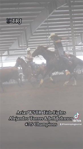 𝙒𝙝𝙖𝙩 𝙖 𝙬𝙖𝙮 𝙩𝙤 𝙚𝙣𝙙 𝙖 𝙬𝙚𝙚𝙠𝙚𝙣𝙙 $10,220 goes to Alejandro Torres and Jeff Johnson for the win of the #7.5 qualifier. The team ended up 33.66 seconds on three head. That is a wrap on the 2025 Ariat World Series of Team RopingTitle Fights in Abilene. Congrats to all the champions, we will see you at the next one Roping.com | The Team Roping Journal Magazine