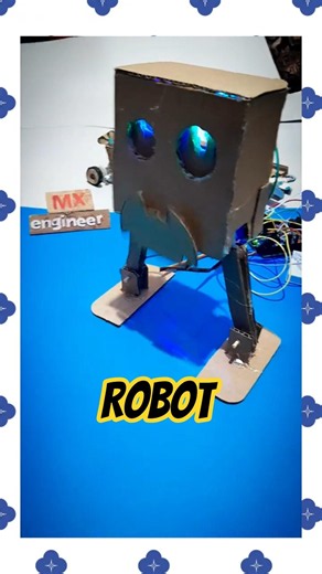 This Robot Has Moves! 🤖💃 DIY Arduino