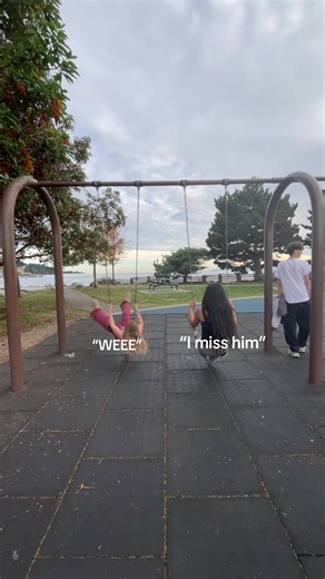 Js jokes 😉@𝐙𝐨𝐲𝐚ᥫ᭡ #swing #fyp #friendship #him | friend