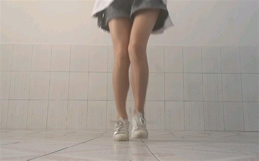 【体育作业】一分钟跳绳（190）