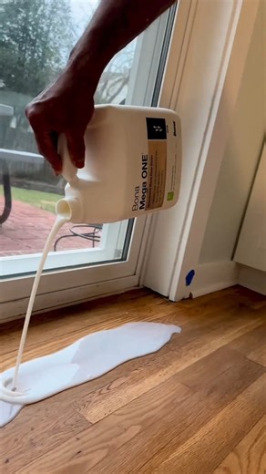 The pour that promises performance, Bona Mega ONE is designed with you in mind. It’s simple to apply, helps you move quickly from one step to the next, and delivers a strong, reliable finish every time. With its smooth application and impressive clarity, you’ll get floors that stand out and customers who notice your attention to detail. Click the link below to find where to buy Mega ONE. 📸 @dbgenesishardwoodfloors #Bona #BonaPro #BonaMegaONE #SandAndFinish #FlooringContractor #WoodFloors #Hardw
