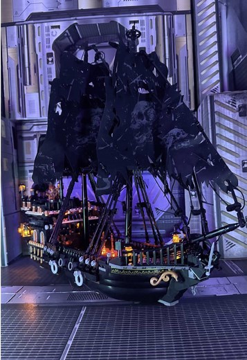 Build the Black Pearl: Stunning LEGO Set Review