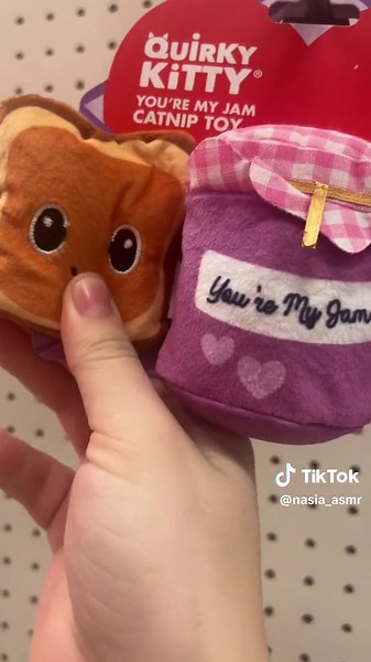 the jacket & baby pillow >>>> #asmr #crinkles #relax