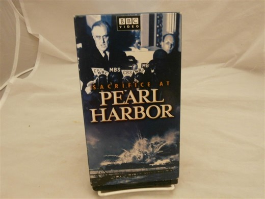 Amazon.com: Sacrifice at Pearl Harbor [VHS] : Addison Bell: 電影和電視