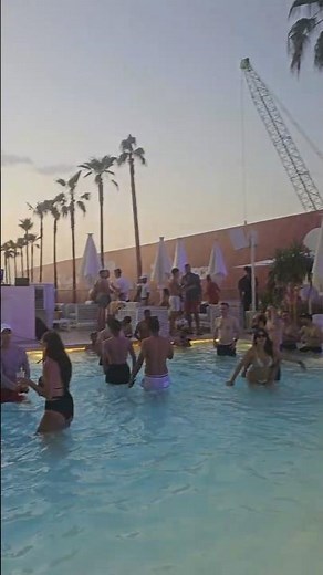 Beach party at Pool / Dubai Marina