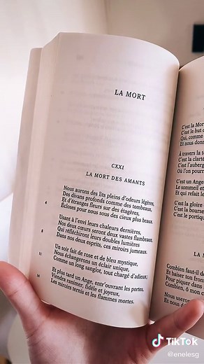 Probablement le plus beau poème d’amour des Fleurs du Mal 🖤 #poesie #lecture #francais #fypシ