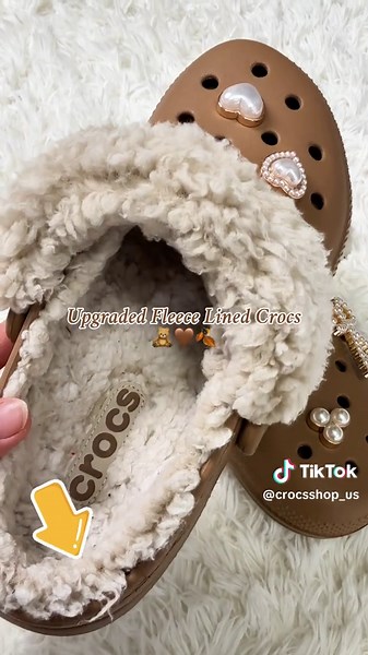 🧸Upgraded fleece lined crocs! #crocs #crocs4life #autumnslippers #fleecelinedcrocs #fyp