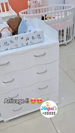 Mamoune quand tu vois nos commodes n'hésite même pas viens prendre en même temps la commode de ton bébé. Les parents connaissent la qualité de nos produits et nos commodes en bois partent très vite. By ANGEL'S - bébé & enfant WhatsApp - Appel 225 01 03 38 20 97 | ANGEL'S Mum