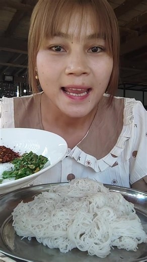 နှင်းလေးအစားတလိုင်းကိုချစ်ပါ။