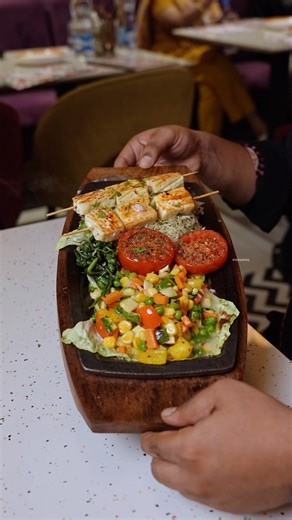 Nikhil Deshmuk on Instagram: "“Craving authentic North Indian flavours in Trichy? 😋🍛 Welcome to Chaat ka Chaska Restaurant – a pure veg paradise serving rich, flavour-packed curries, fresh rotis, and mouth-watering chaats ❤️ Located in Thillai Nagar, this is your go-to spot for a true North Indian feast! 🫓✨” #jalebi #cholebhature #panipuri #streetfood #trichy #trichytrends #trichypaiyan #trichyfoodie #trichyfoodspots #trichygirls #trichymemes #trichyponnu #trichylove #trichylife #trichycity #