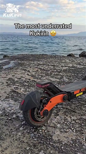 Coastline cruising with the KuKirin G3 🌊🛴 #kukirin