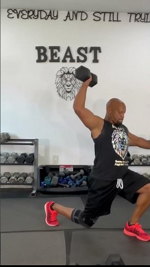 🔥 THE SINGLE-DUMBBELL LUNGE CHALLENGE 🔥